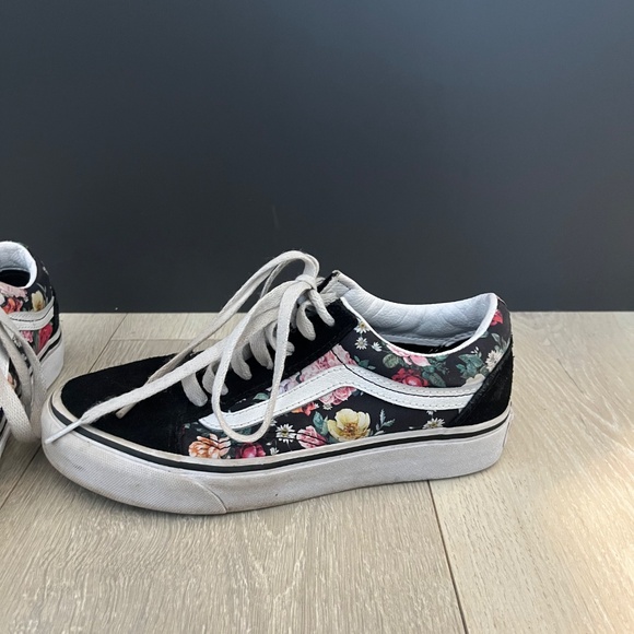 Sk8-Low Vans - Picture 3 of 3